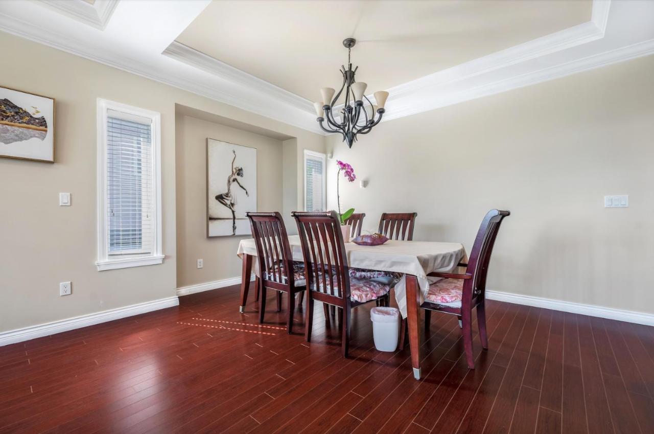 Share Home 1Bd Suite In Coquitlam Exterior photo